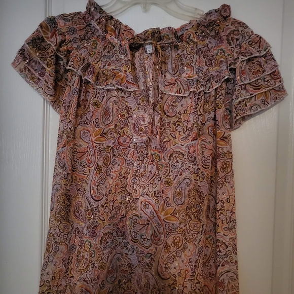 Adorable Ruffel Pasley Blouse - Picture 8 of 8